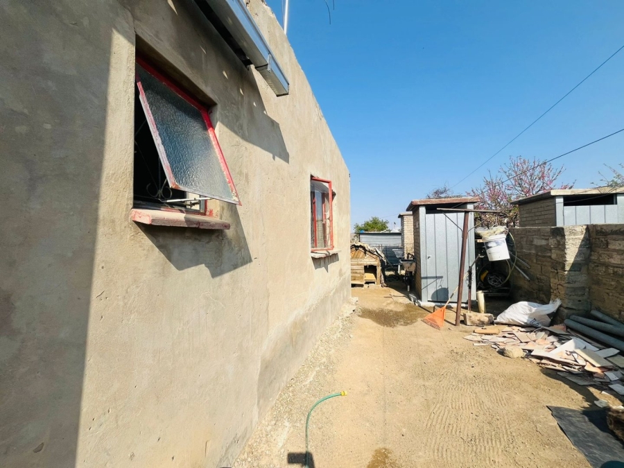 4 Bedroom Property for Sale in Motse Papiki Moilwa Free State